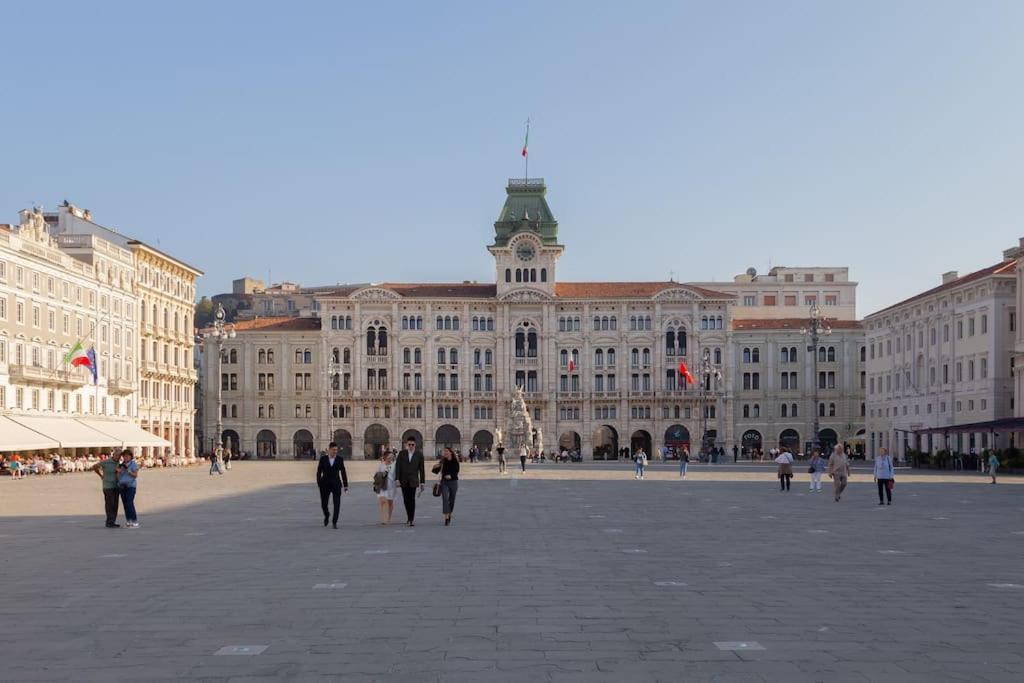 Apartments Trieste Centro I 2 Bagian luar foto